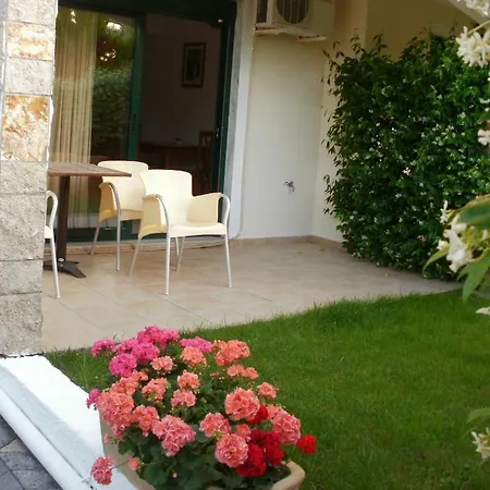 Apartman Kondilenias House