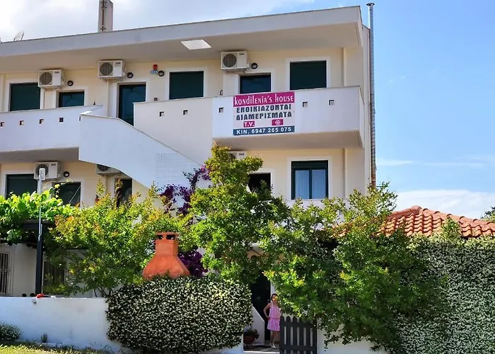 Appartement Kondilenias House